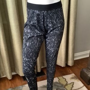 Champion Duo Dry Leggings EUC Size Medium
